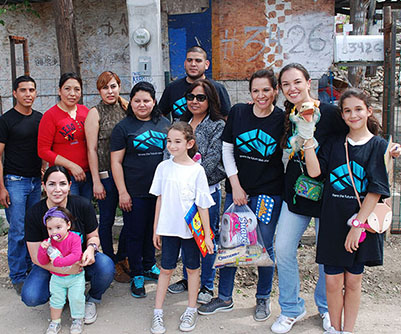 Factory workers volunteering in the colonias